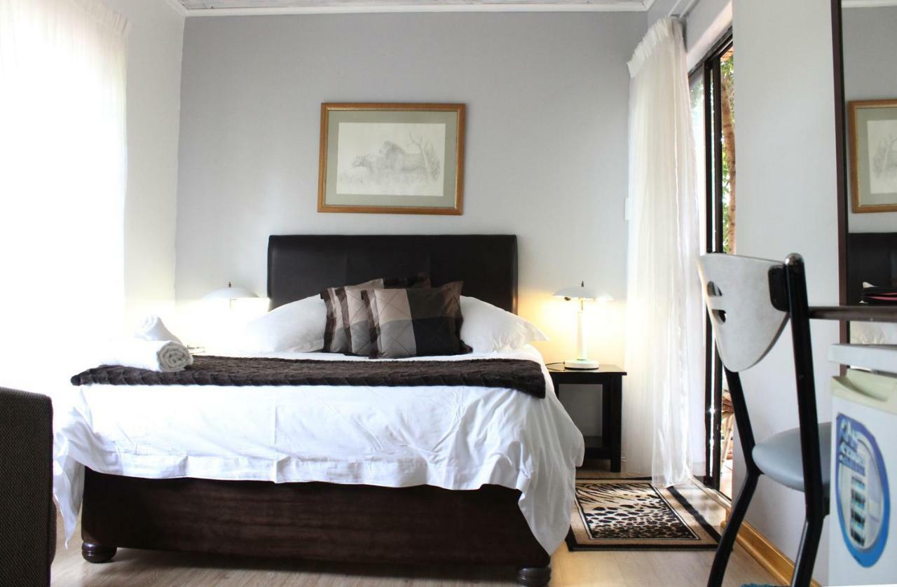 Francor Guesthouse Pretoria-Noord Extérieur photo