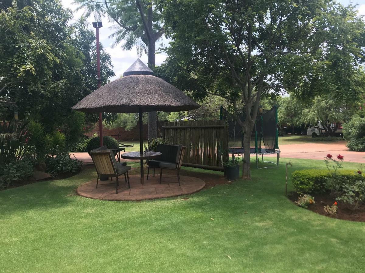 Francor Guesthouse Pretoria-Noord Extérieur photo